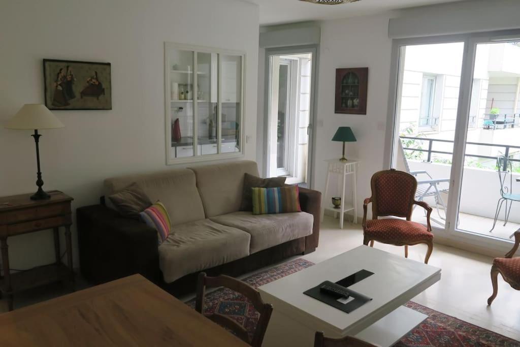 Appartement Confortable Et Au Calme Avec Terrasse Proche Du Metro - Accueil Personnel 里昂 外观 照片